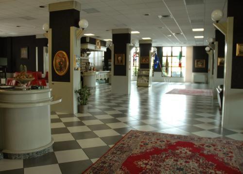 Hotel Cavallino Faenza Eksteriør billede