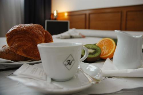 Hotel Cavallino Faenza Eksteriør billede