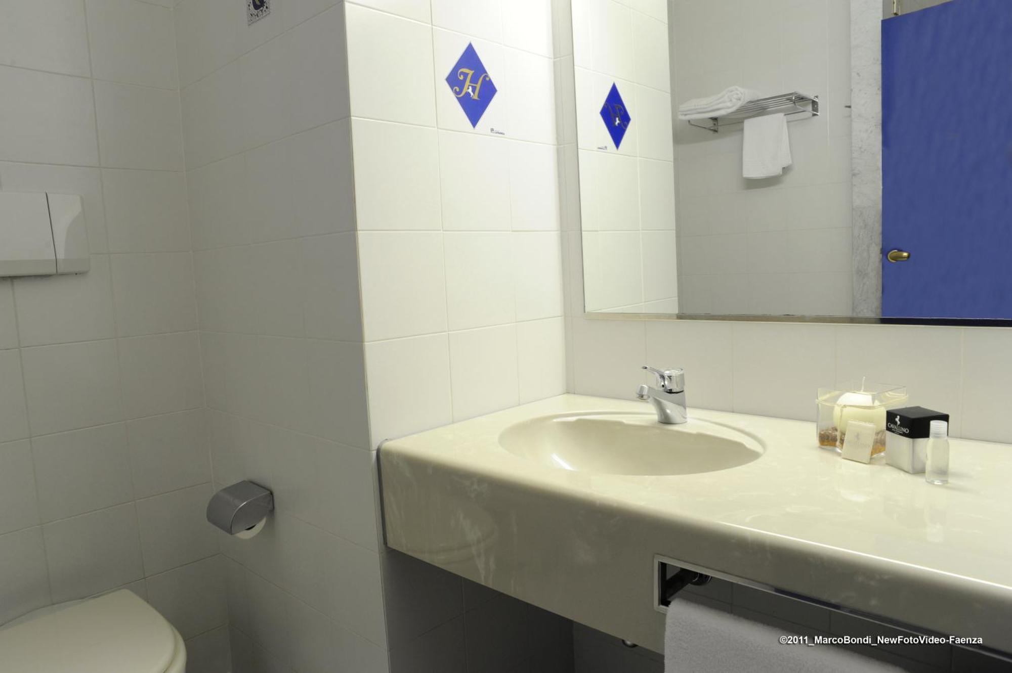 Hotel Cavallino Faenza Eksteriør billede
